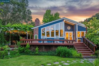 3620 Madrone Dr., Lafayette, CA 94549