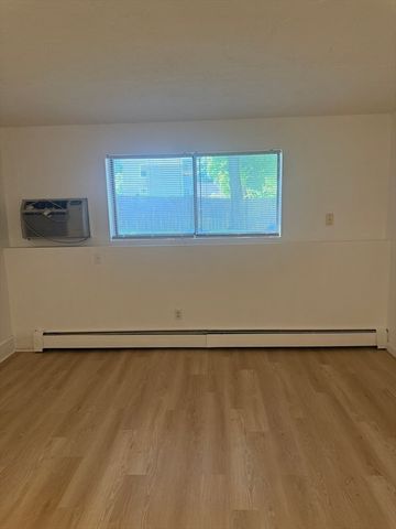 707 Bedford Street 3, Abington, MA 02351