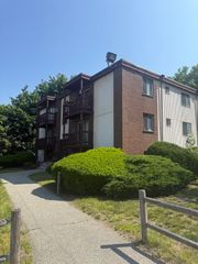 707 Bedford Street 3, Abington, MA 02351