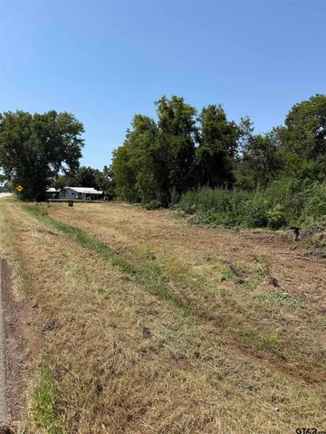 1201 S Houston St, Bullard, TX 75757