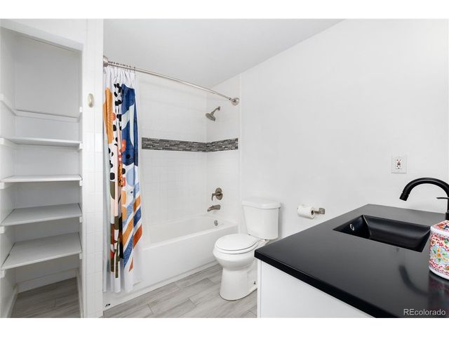 4935 S Routt St, Littleton, CO 80127