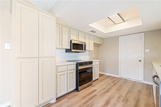 3610 Swiss Dr, Corpus Christi, TX 78415