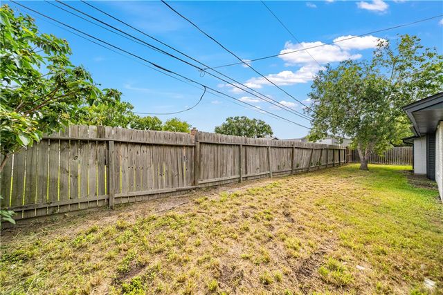 3610 Swiss Dr, Corpus Christi, TX 78415