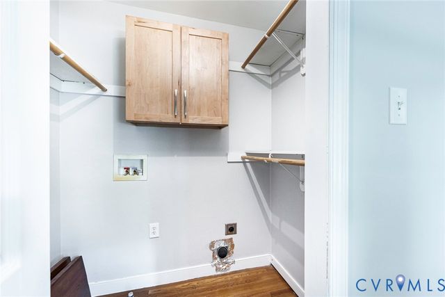 349 Wallingham Dr, Midlothian, VA 23114