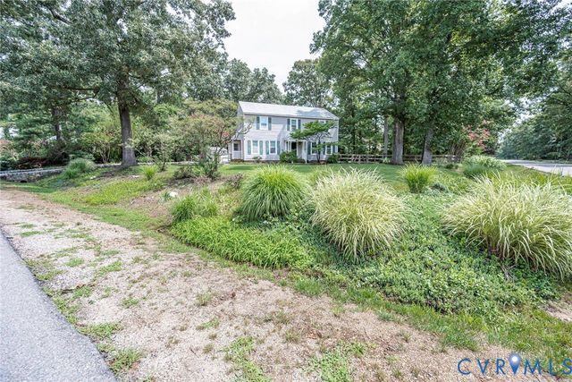 349 Wallingham Dr, Midlothian, VA 23114