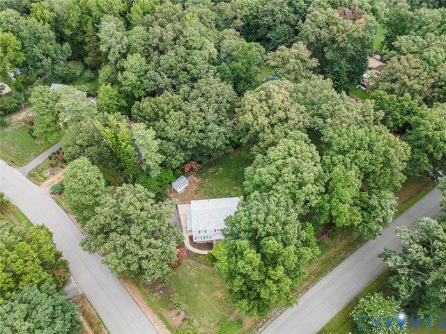 349 Wallingham Dr, Midlothian, VA 23114