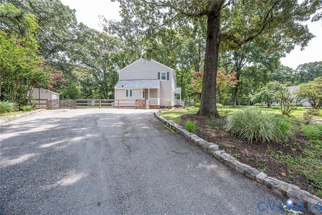 349 Wallingham Dr, Midlothian, VA 23114