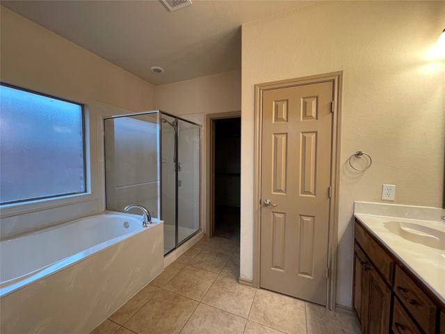 532 Baverton Lane, Fort Worth, TX 76052
