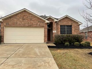 532 Baverton Lane, Fort Worth, TX 76052