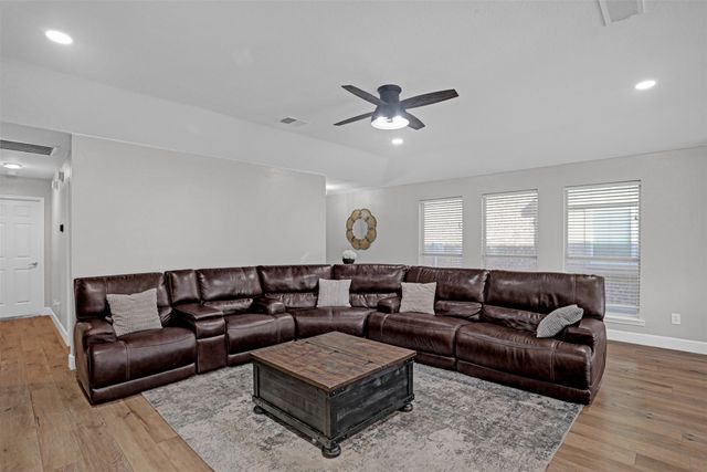 817 Andrews Court, Anna, TX 75409