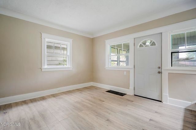 3342 Upton Avenue, Toledo, OH 43613