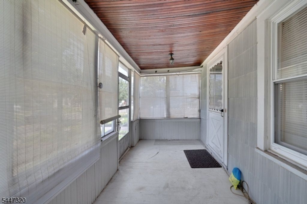 434 E 3Rd Ave, Roselle Boro, NJ 07203 — photo 4