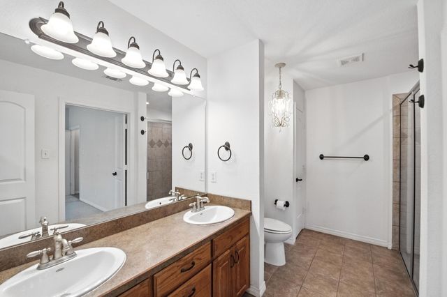 609 N Avenue D, Springtown, TX 76082