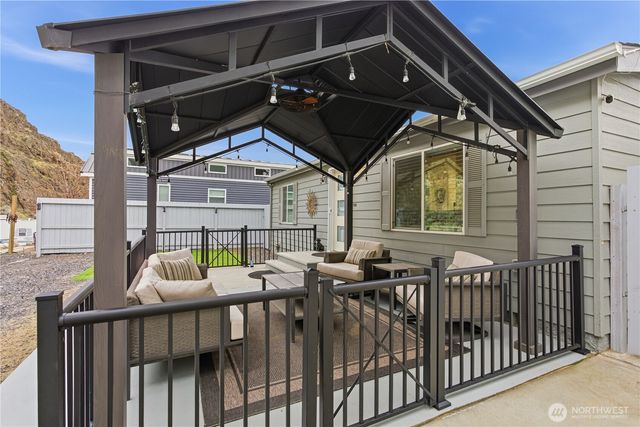 578 SW Section, Quincy, WA 98848