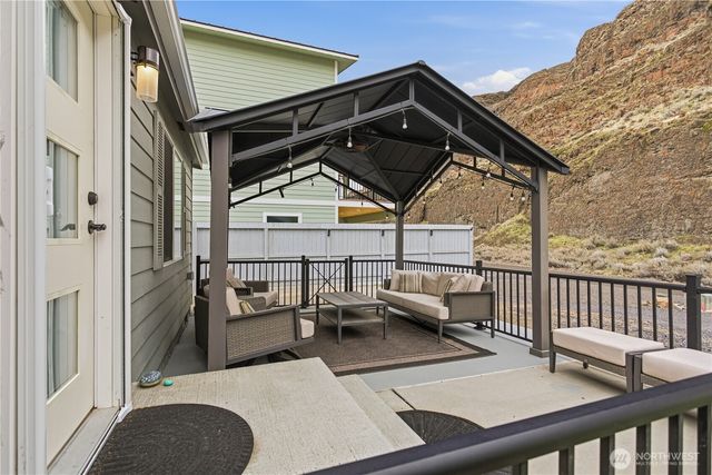 578 SW Section, Quincy, WA 98848