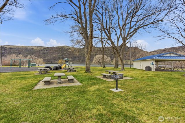 578 SW Section, Quincy, WA 98848