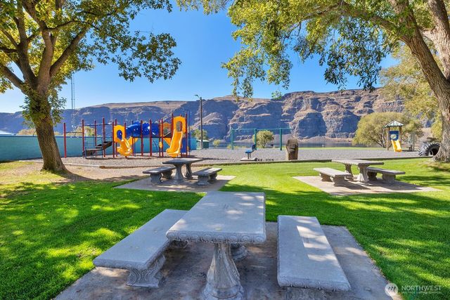 578 SW Section, Quincy, WA 98848