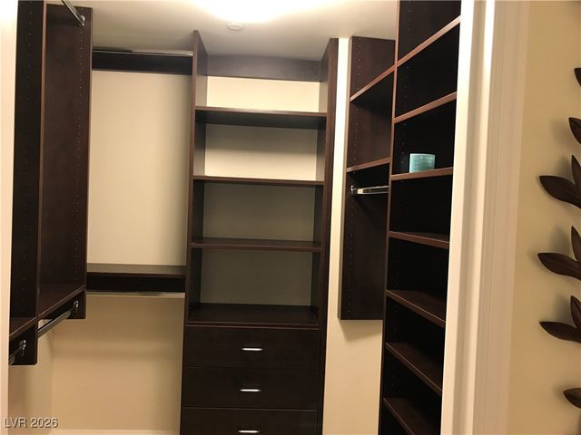 322 KAREN Avenue 1705, Las Vegas, NV 89109