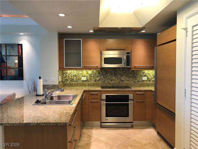 322 KAREN Avenue 1705, Las Vegas, NV 89109