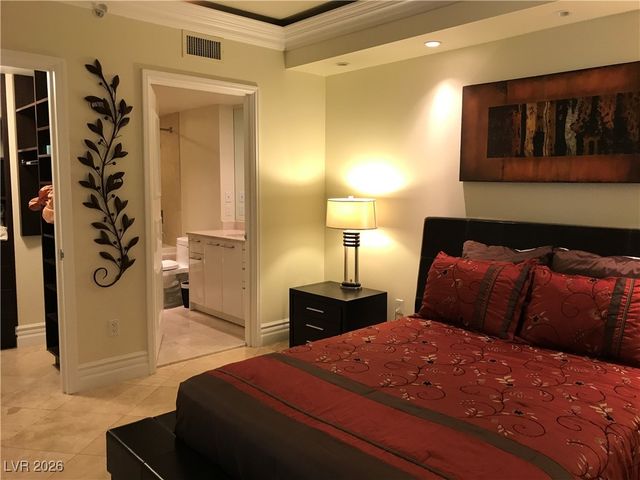 322 KAREN Avenue 1705, Las Vegas, NV 89109