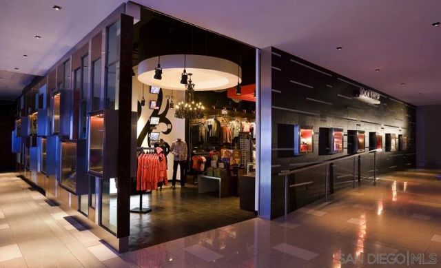 207 5Th Ave 737, San Diego, CA 92101