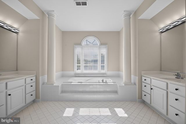5434 SHERMAN OAKS CT, Haymarket, VA 20169