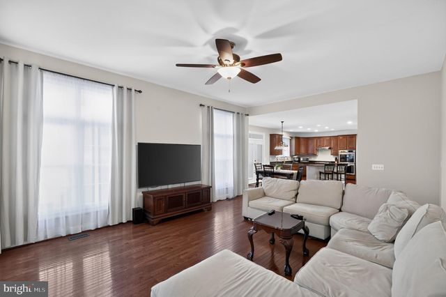 5434 SHERMAN OAKS CT, Haymarket, VA 20169