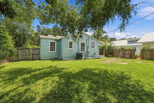 112 N Swinton Avenue, Delray Beach, FL 33444