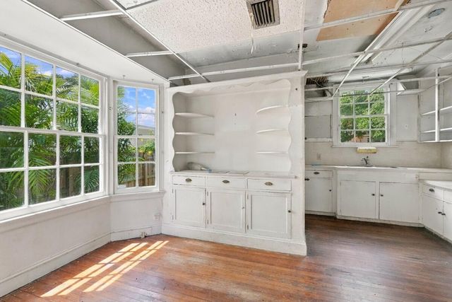 112 N Swinton Avenue, Delray Beach, FL 33444