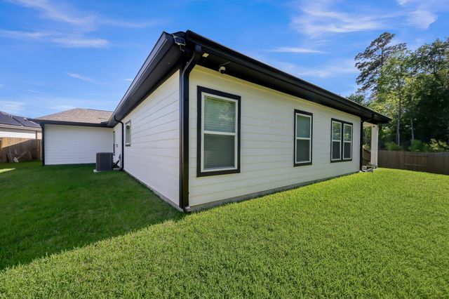 11696 Whirlaway Drive, Willis, TX 77318