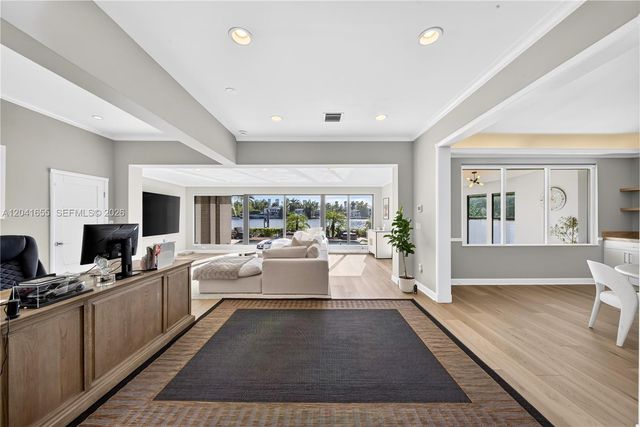 460 W Dilido Drive, Miami Beach, FL 33139