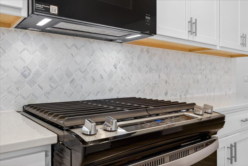 Image 11 of property listing at 362 Calm Water Way, Summerville, SC 29486