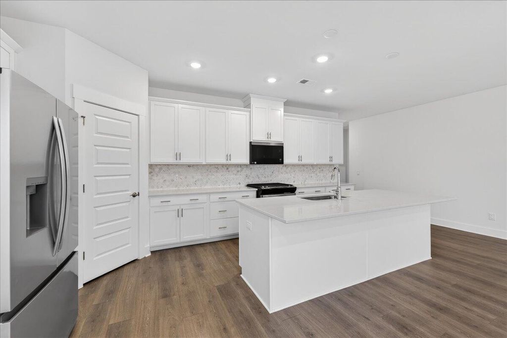 Image 8 of property listing at 362 Calm Water Way, Summerville, SC 29486