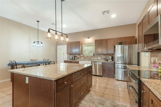 1533 Kickapoo Road, Groveton, TX 75845