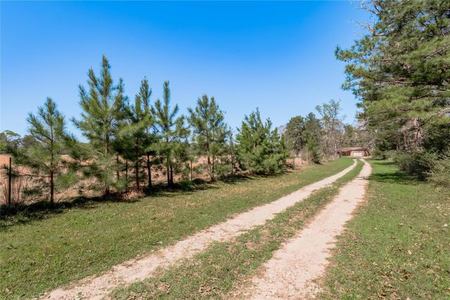 1533 Kickapoo Road, Groveton, TX 75845