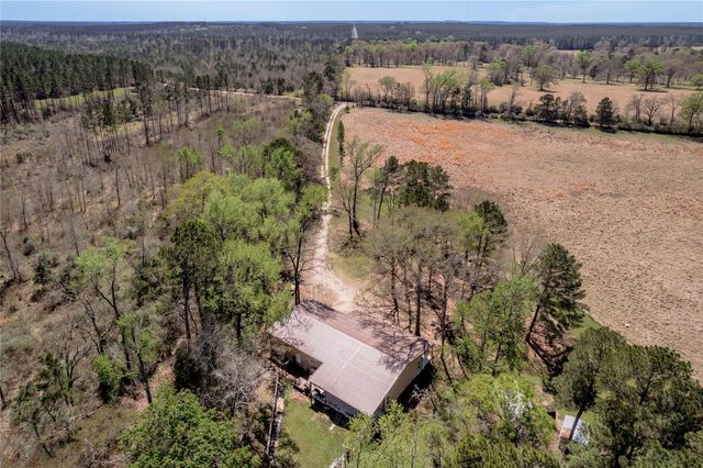 1533 Kickapoo Road, Groveton, TX 75845