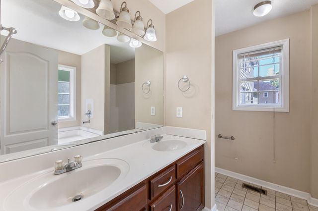 1409 Mutual Dr, Clarksville, TN 37042