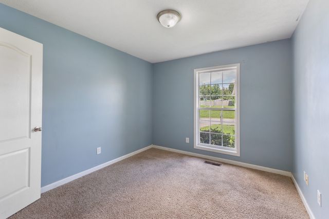 1409 Mutual Dr, Clarksville, TN 37042