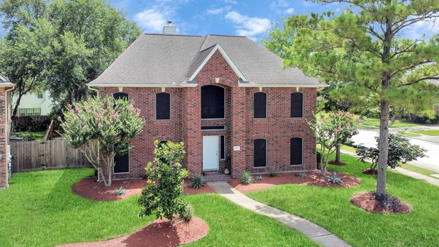1503 Pine Ridge Lane, Pearland, TX 77581