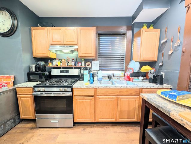 105 Washington Terrace, Bridgeport, CT 06604