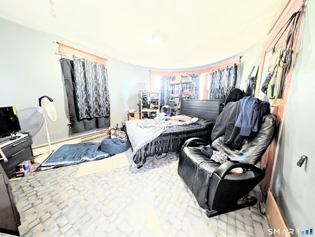 105 Washington Terrace, Bridgeport, CT 06604