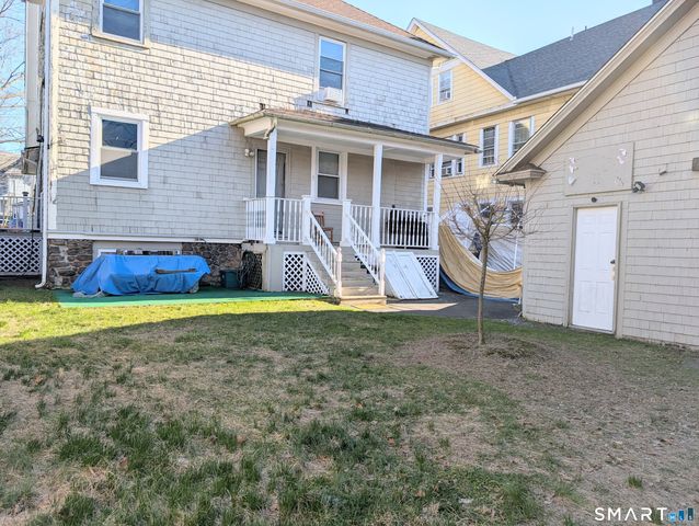 105 Washington Terrace, Bridgeport, CT 06604