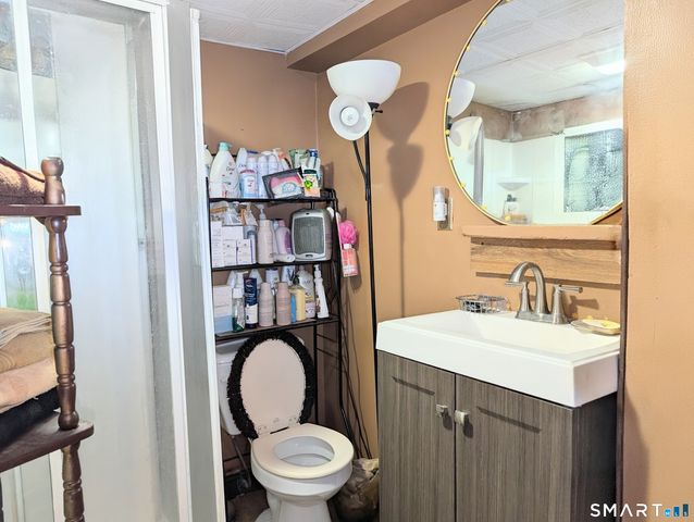 105 Washington Terrace, Bridgeport, CT 06604