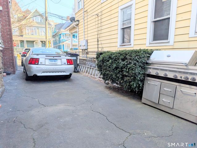 105 Washington Terrace, Bridgeport, CT 06604