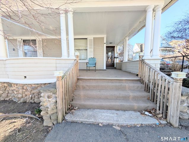 105 Washington Terrace, Bridgeport, CT 06604