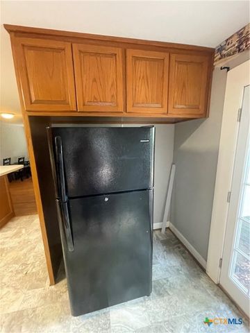 1505 E Park Avenue, Victoria, TX 77901