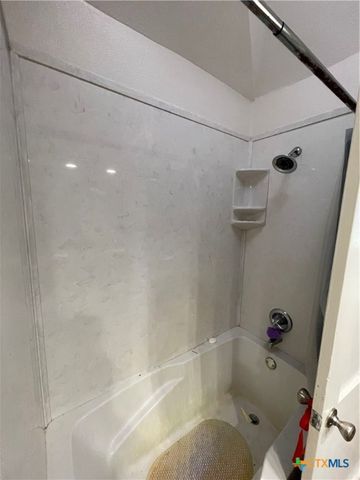 1505 E Park Avenue, Victoria, TX 77901