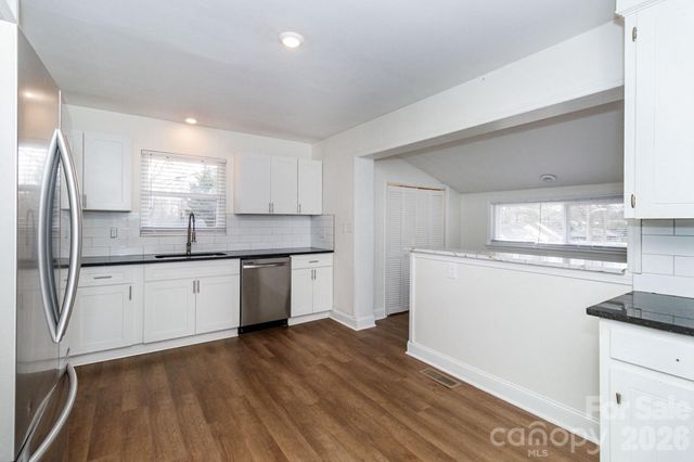 1701 Irma Street, Charlotte, NC 28216