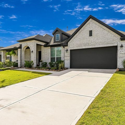 6715 Arrowbrook Cove Ln, Katy, TX 77493