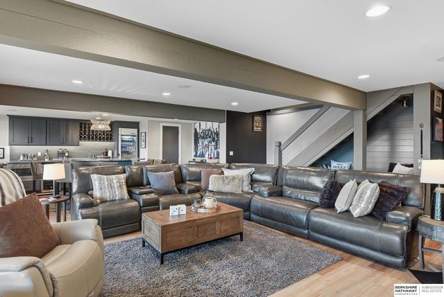 11 Ginger Cove Road, Valley, NE 68064